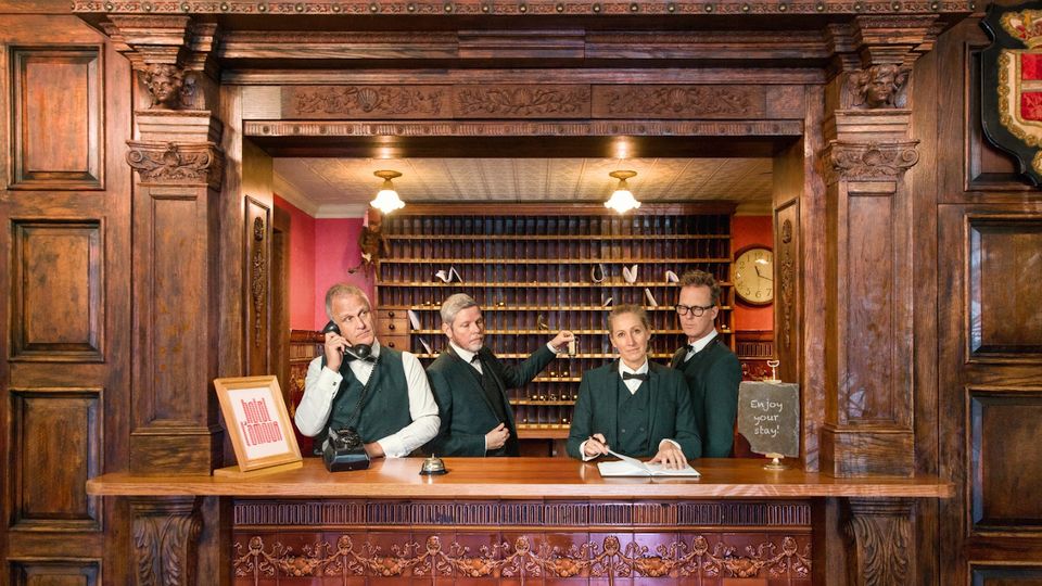 Bureau Hotel L'Amour stelt liefde voor reclame centraal