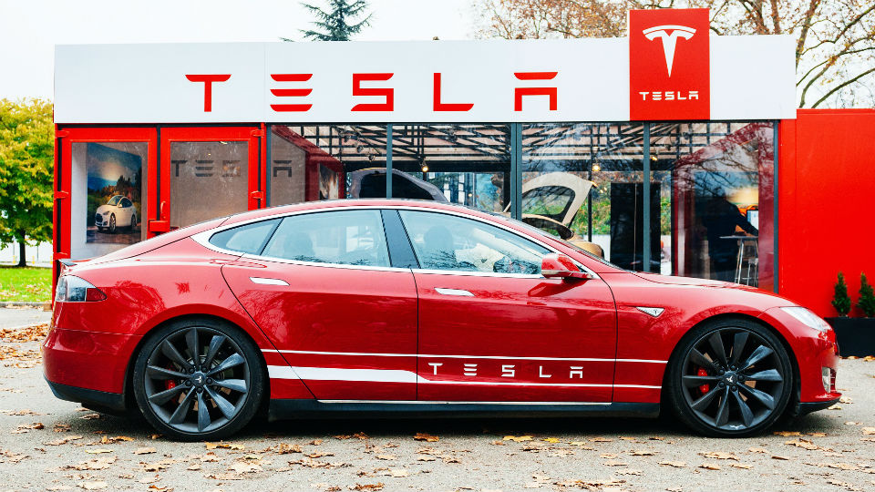 [logolab] Tesla: 'Jammer van het getrut met het beeldmerk'