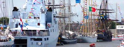 Dirk opent drijvende markt tijdens Sail 2015