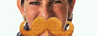 Mora haakt aan met snorsnack bij campagne Movember