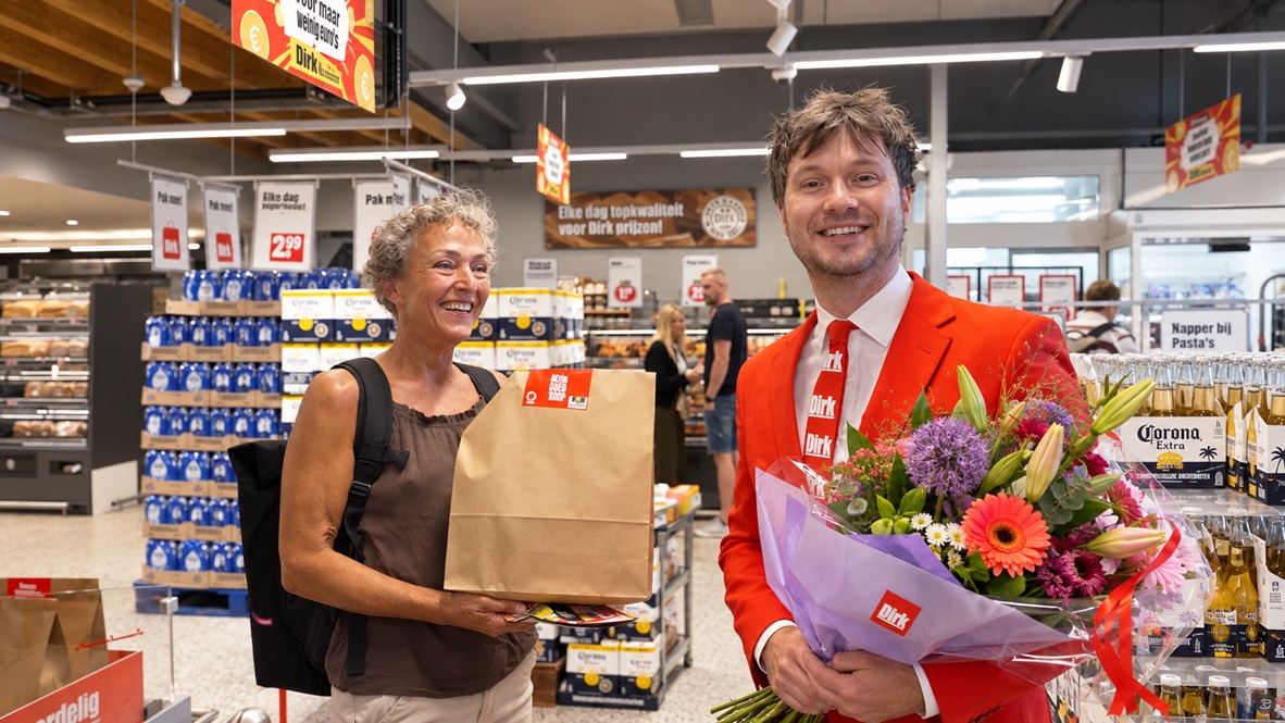 Dirk verkoopt 150.000 Red-tassen