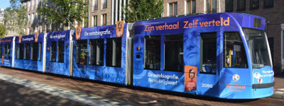 Johan Cruijff siert Amsterdamse tram