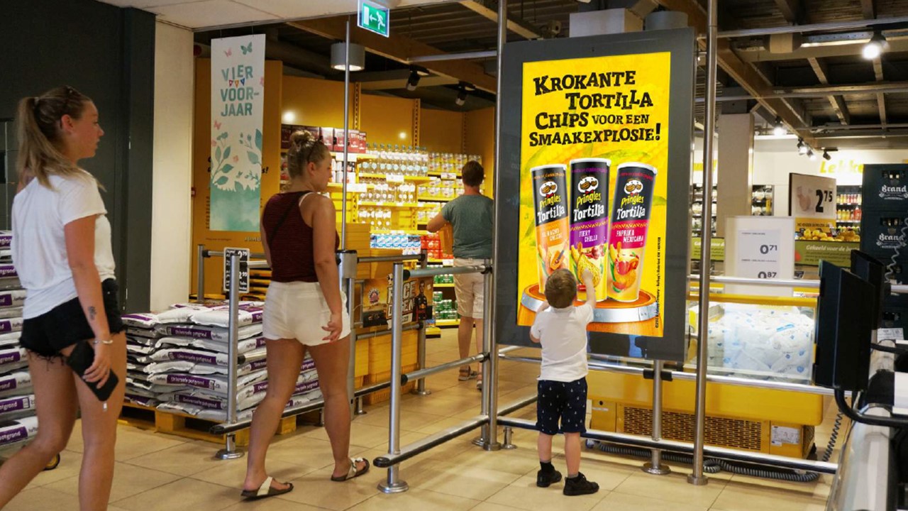 Exterion Media neemt supermarktnetwerk Centercom over