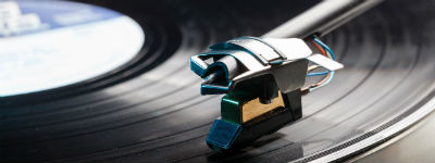Online muziekwinkel Vinylclub.nl speelt in op retro trend 
