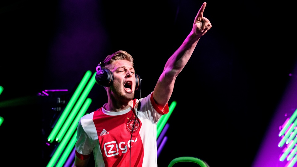 [SponsorRing] Cas Biesta (Ajax): 'Onze esports-doelgroep zit op Instagram'