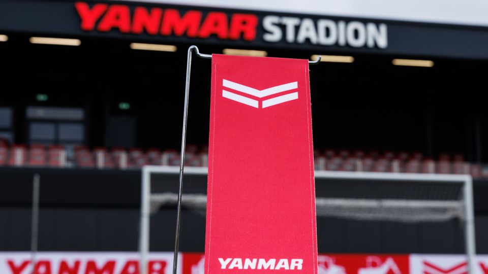 Yanmar langer naamgever stadion Almere City FC