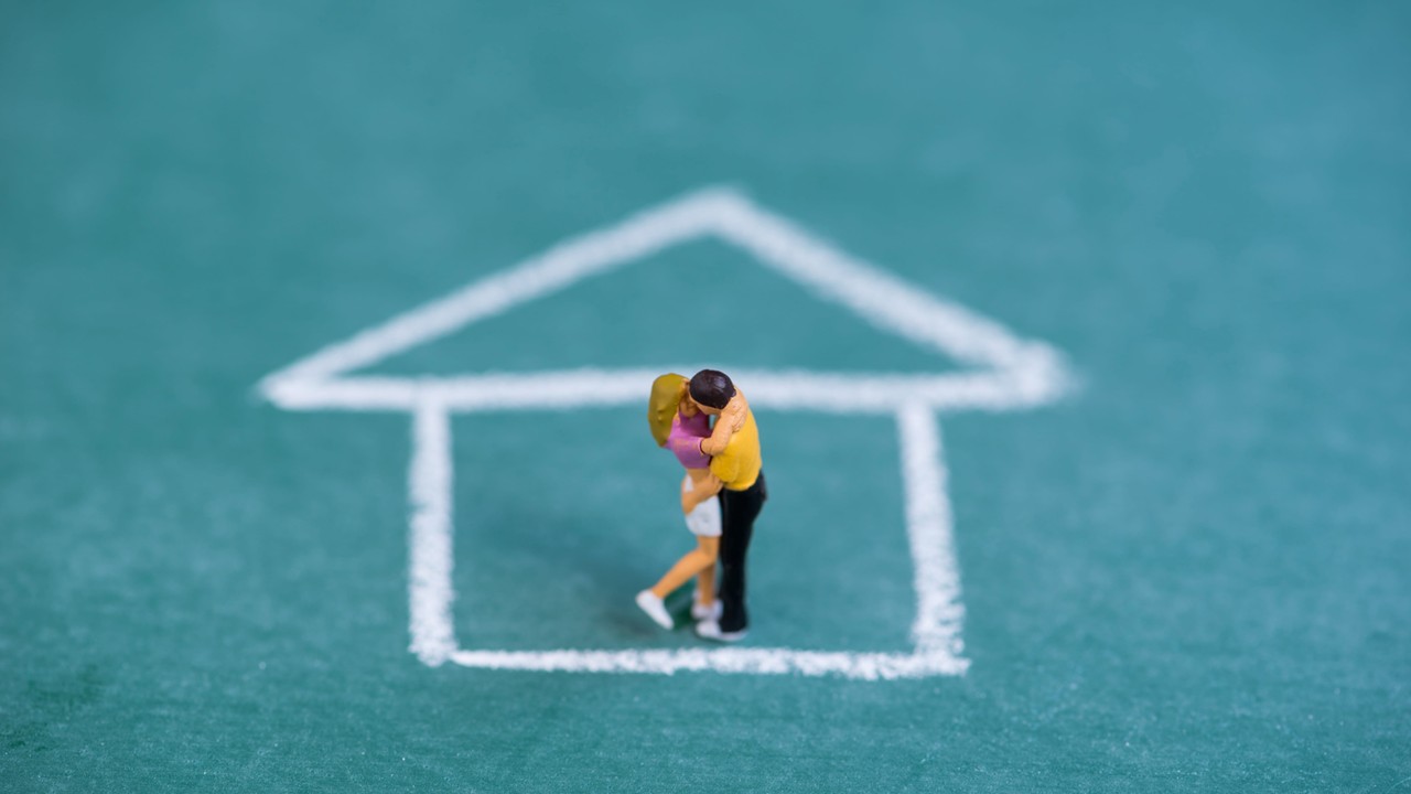 [column] Woningmarkt explodeert en merken kijken toe