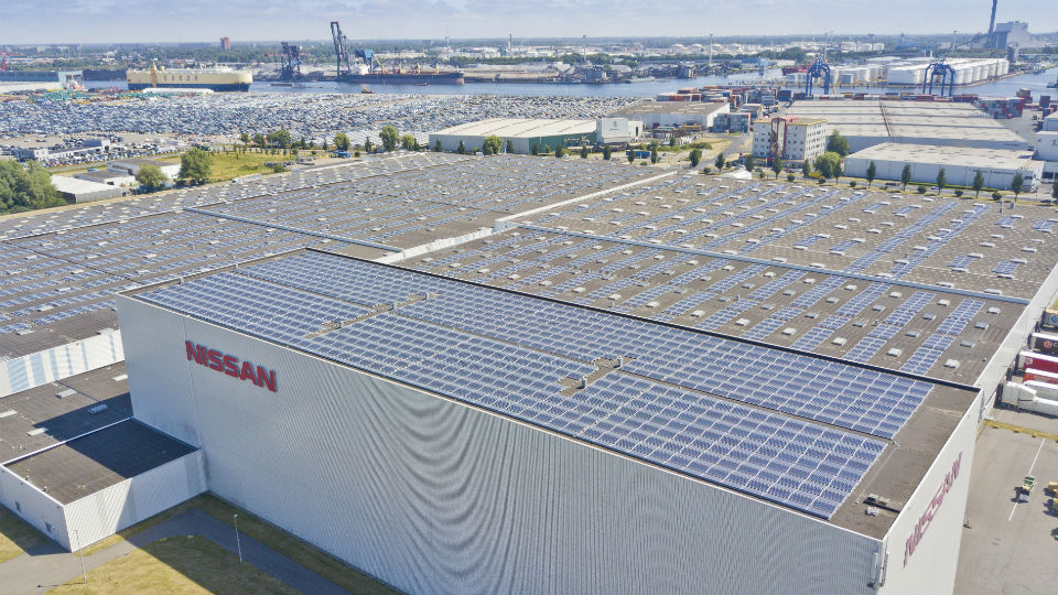 Nissan: grootste collectieve zonnedak van Nederland