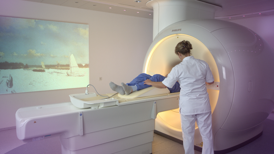 Philips en Ogilvy promoten MRI-scan met kunst en muziek