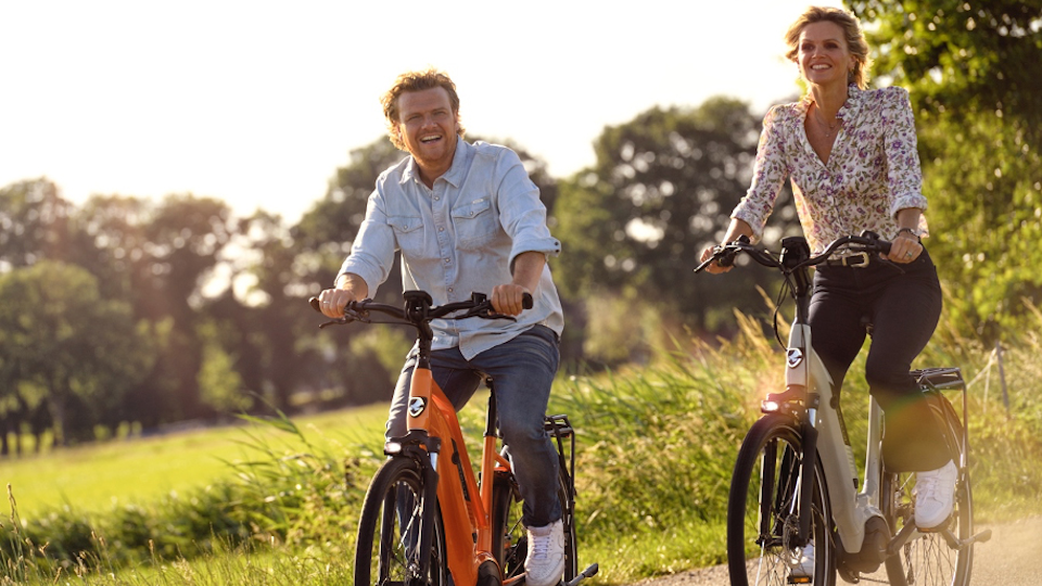 Tooske en Bastiaan Ragas ambassadeur Stella Fietsen | MarketingTribune  Bureaus