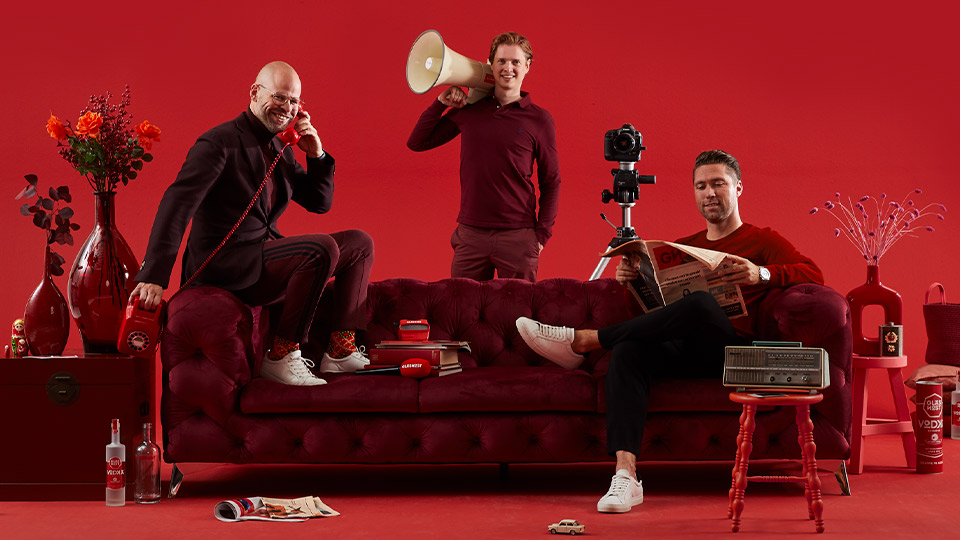 Born05 Group neemt Glasnost over