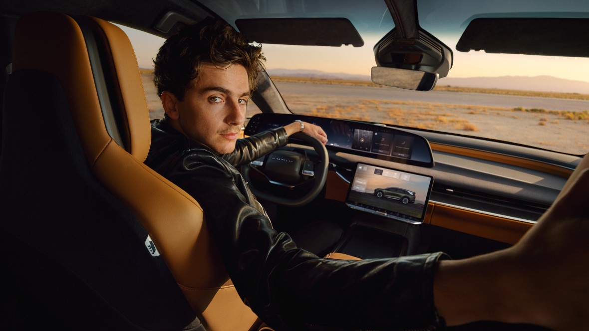 Lucid strikt Timothée Chalamet als merkambassadeur