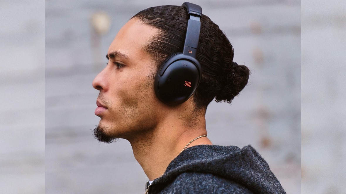 Virgil van Dijk boegbeeld JBL-campagne