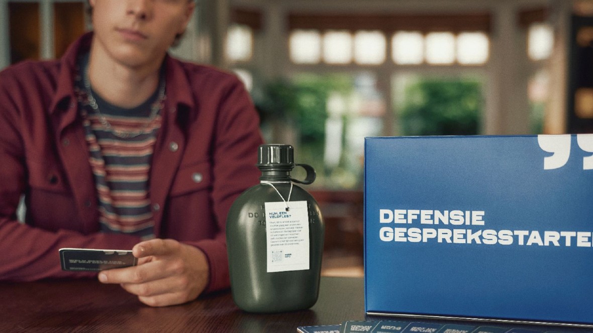 Defensie brengt loopbaankeuze naar de keukentafel