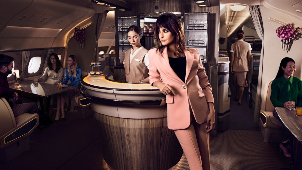 Penelope Cruz in reclamecampagne Emirates