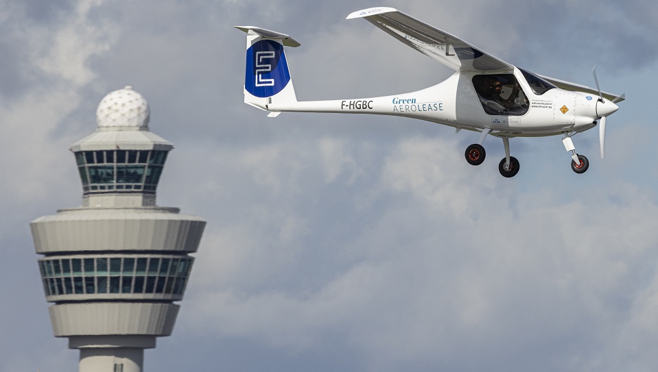 KLM geeft startsein voor Electric Flying Connection Tour