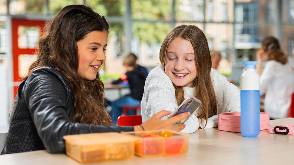 [onderzoek] 'Tieners overmoedig over veilig betalen en online betaalfraude'