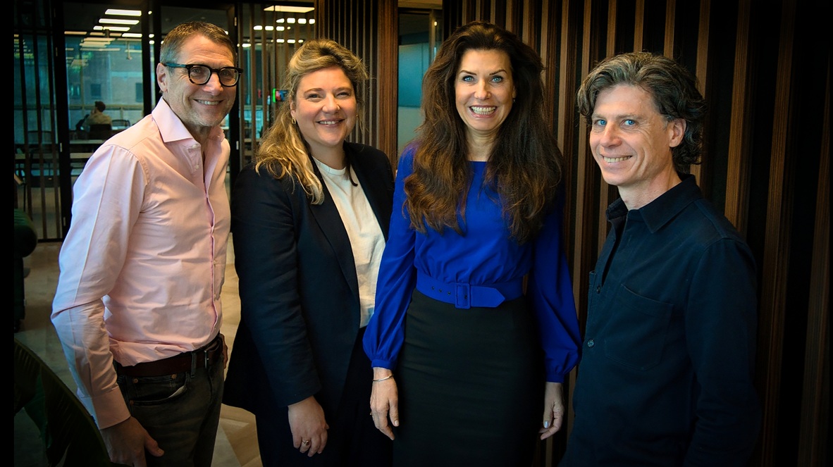 Mediahuis NRC haalt podcastbureau Airborne Network in huis