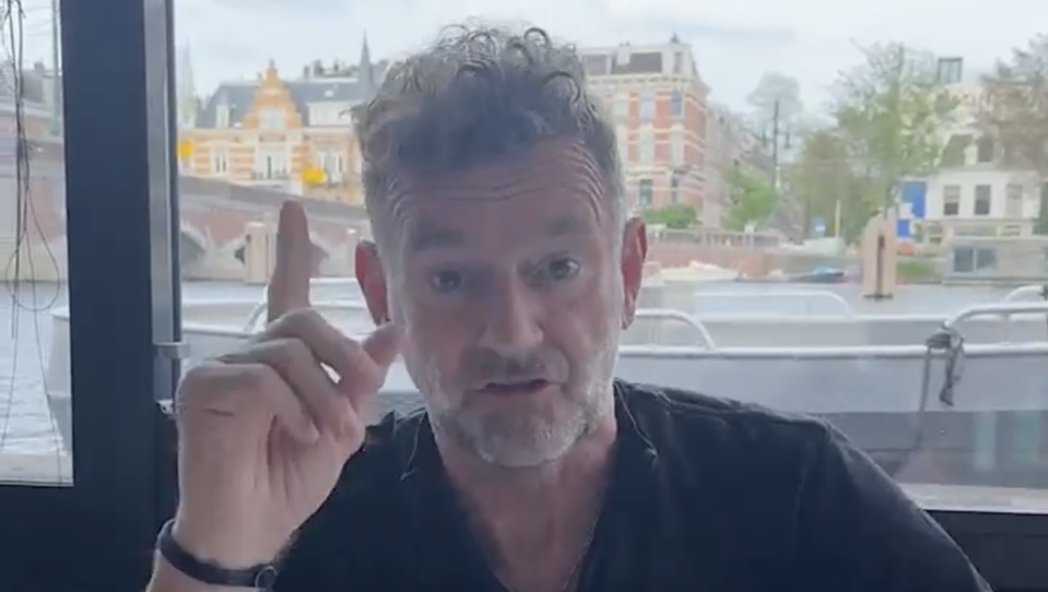 [column] Kluun: Promotie ontlezing tart communicatie