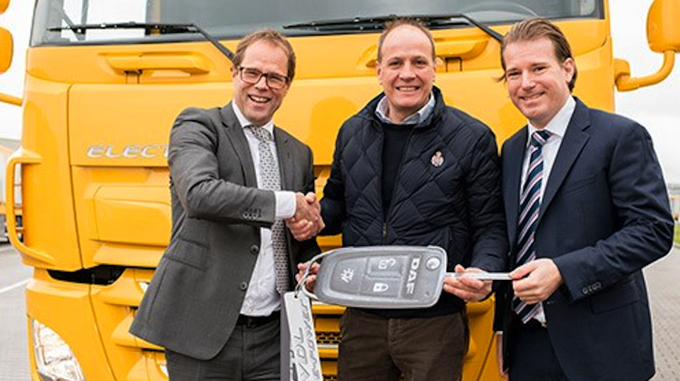 Jumbo breidt wagenpark uit met volledig elektrische vrachtwagen