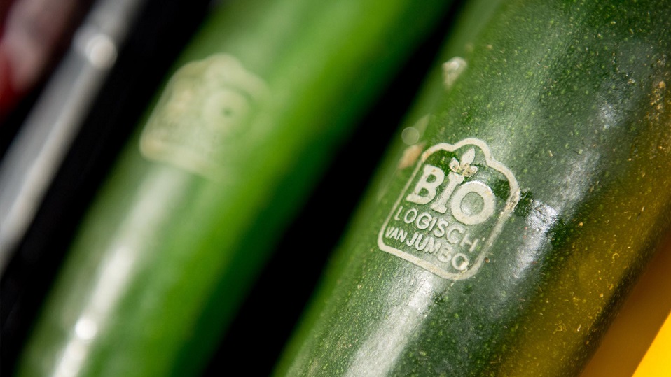 Miljoenen sapflessen van Jumbo nu gemaakt van gerecyceld plastic