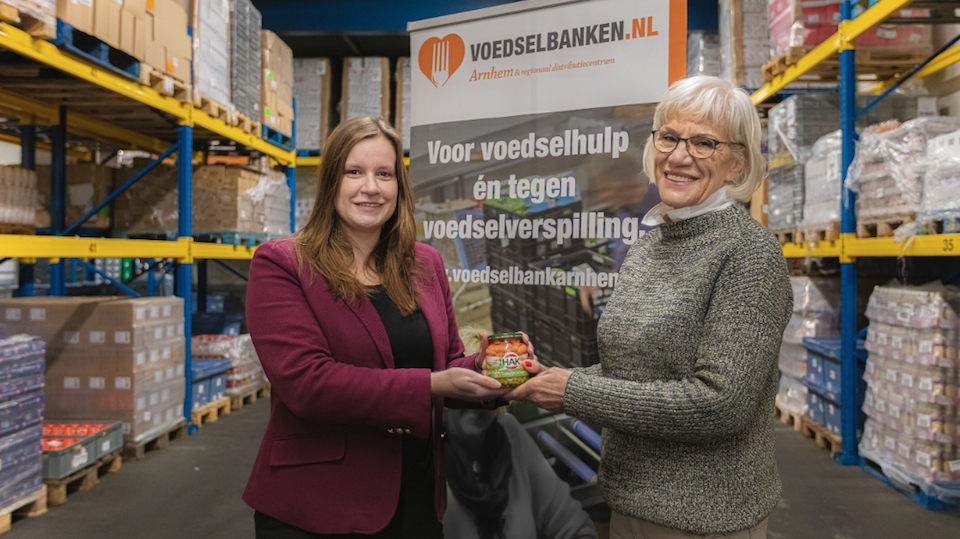 5 miljoenste pot nieuwe mijlpaal voedselbanken met Hak