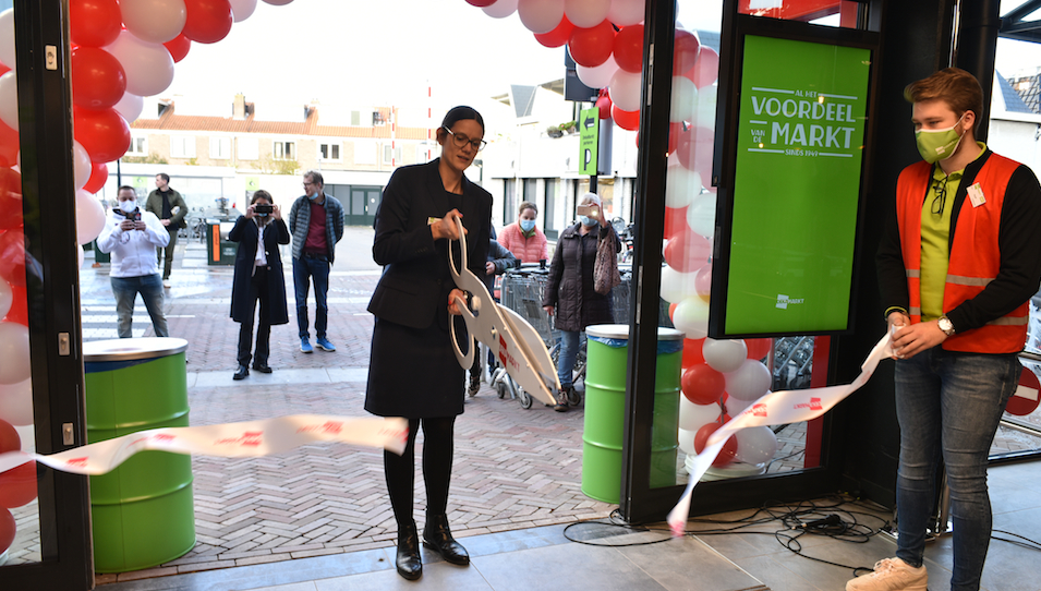 DekaMarkt viert vakmanschap met volledig nieuw winkelbeeld