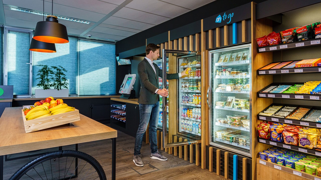 Albert Heijn en Selecta onbemande to gos van start MarketingTribune Food en Retail