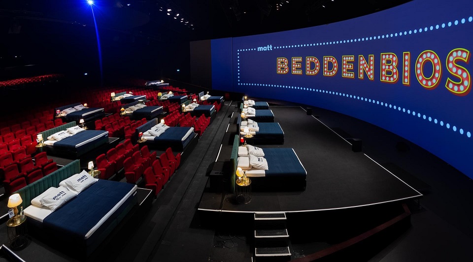  Eerste beddenbioscoop van Nederland opent deuren in Amsterdam