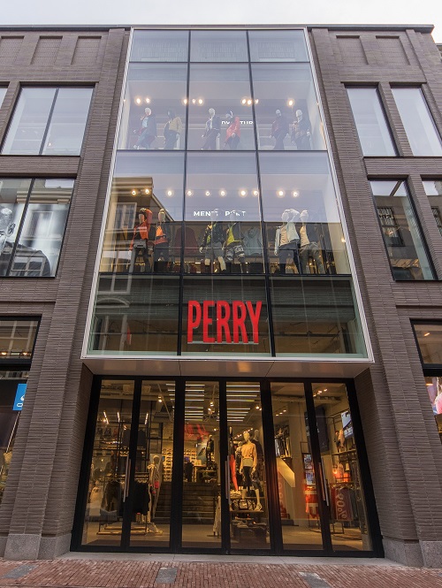Perry Sport verlaat na ruim 155 jaar Kalverstraat MarketingTribune Food en Retail