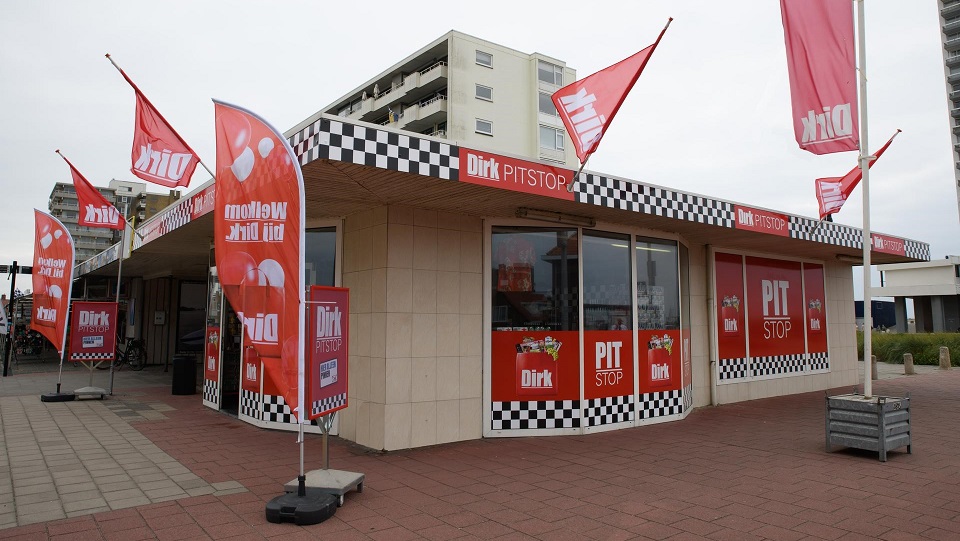 Dirk van den Broek opent Dirk Pitstop in Zandvoort voor Formule 1 fans