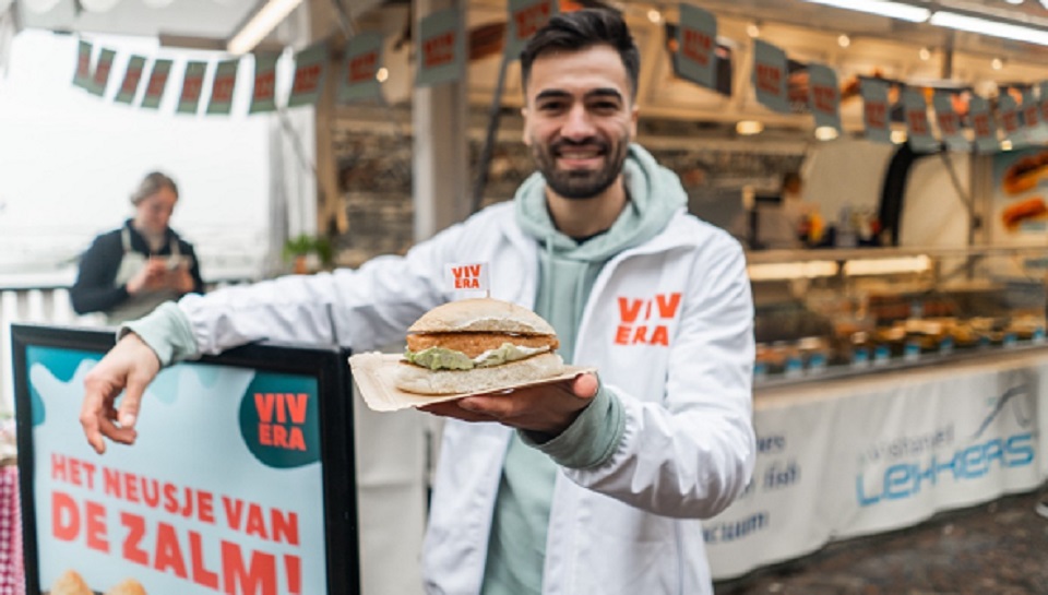 Plantaardige zalm verrast kritische Volendamse visliefhebber