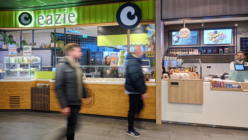 TotalEnergies opent eerste franchiselocatie Eazie bij tankstation Den Ruygenhoek