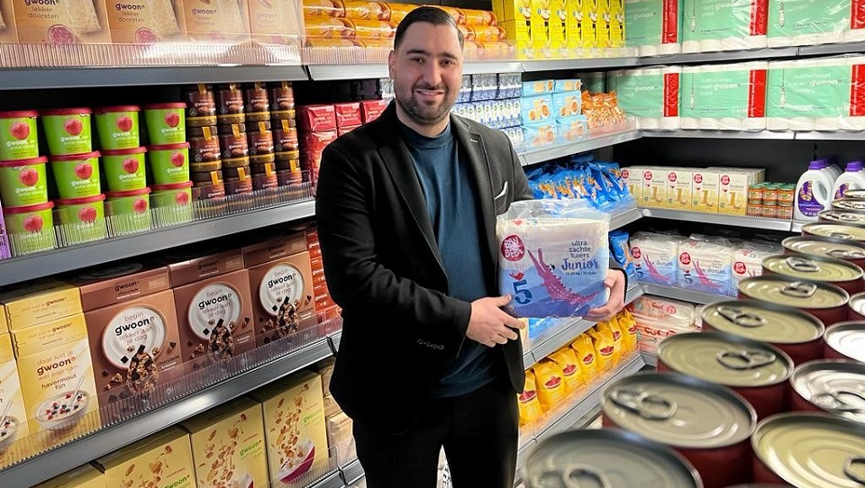 Fris Supermarkt opent in Amsterdam gratis supermarkt 'voor frisse start'