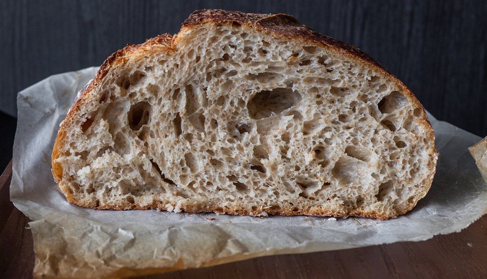 Plus start met verkoop brood van gisteren 