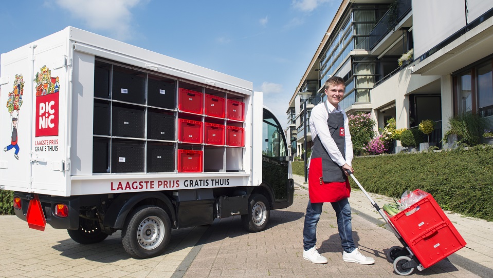 Picnic gaat oude elektronica ophalen in Zwolle en Meppel