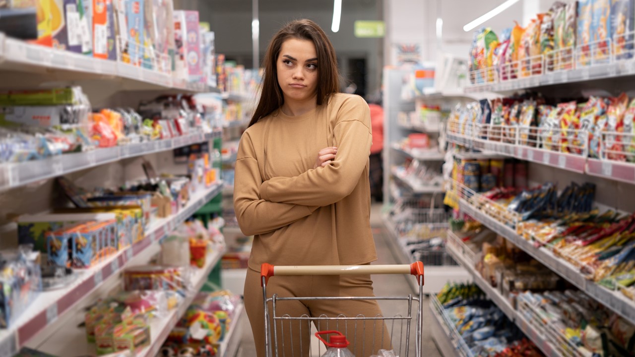 Monitor Consumentengedrag: Zodra consumenten gaan nadenken, krijgen A-merken het zwaar