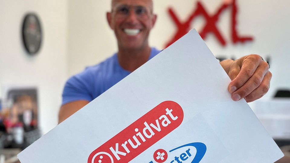 Sportvoedingsmerk XXL in zee met Kruidvat en Trekpleister