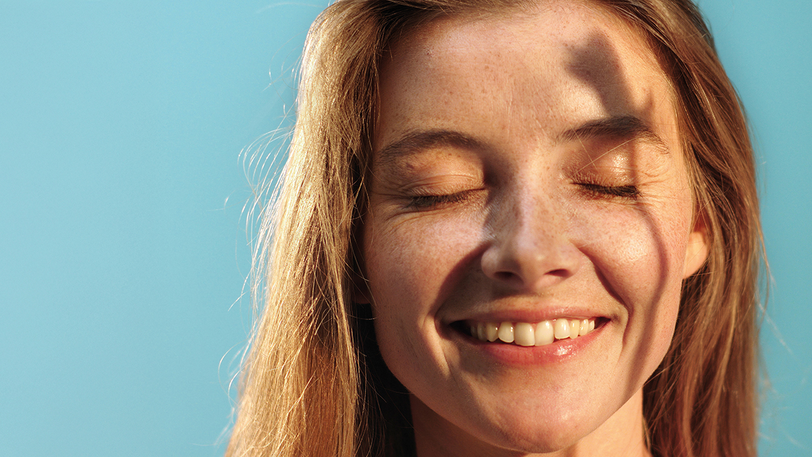 Holland & Barrett omarmt de kracht van de natuur in nieuwe skincare-campagne
