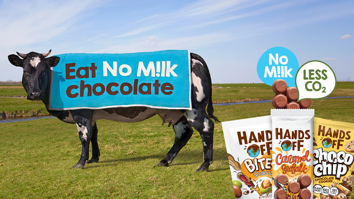 Hands Off kiest koe als boegbeeld in eerste campagne: 'Eat No M!lk Chocolate'