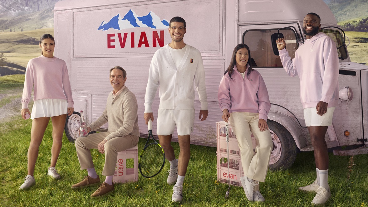 Evian viert 200-jarig bestaan met Jeff Koons