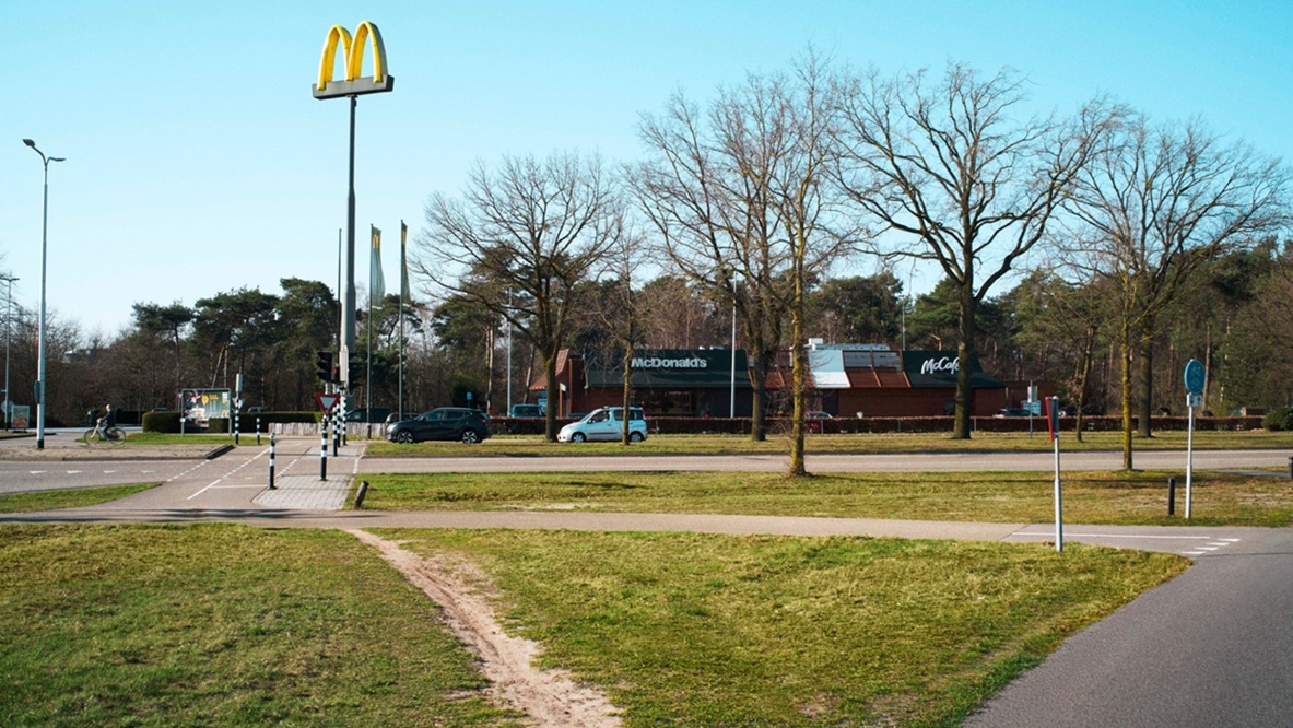 Olifantenpaadjes wijzen de weg naar McDonald's
