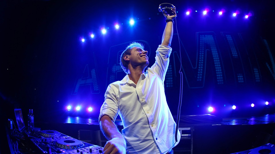 Armin van Buuren naar Qmusic