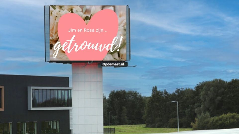 Greetz en Hallmark krijgen concurrentie van digitale reclamemasten