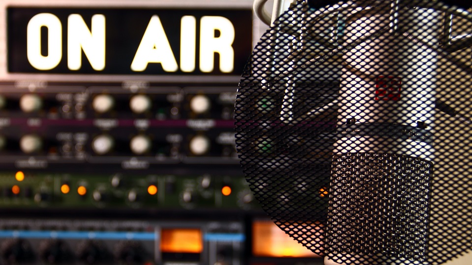 [column] Miljoenendans: DPG spekkoper door extra FM frequentie