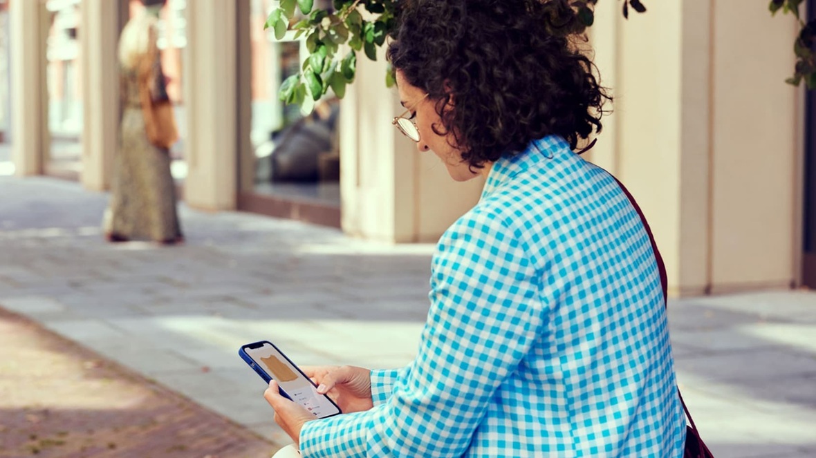 Nederlanders shoppen bewust en digitaal tijdens zomeruitverkoop