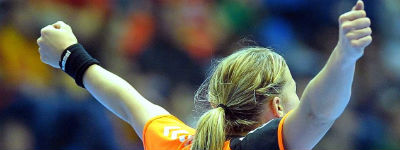 AXIWI op shirts scheidsrechters Nederlands handbal