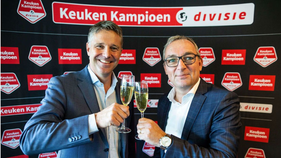 Keuken Kampioen Divisie is mikpunt van spot