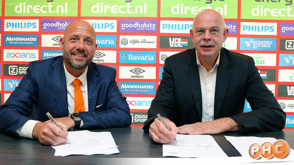 Telecombedrijf PHC verlengt drie jaar met PSV