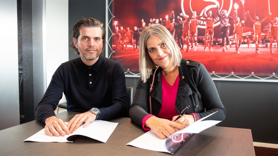 Easyslim extra sponsor voor Almere City FC